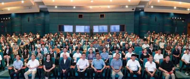 教育薪火相传! 第五届李吉林教...